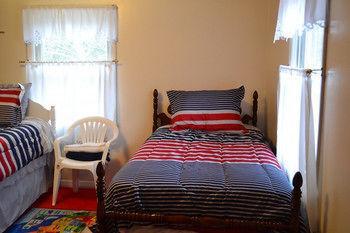 Lazy T Ranch Guest House Manhattan Extérieur photo