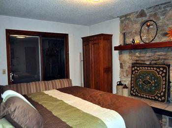 Lazy T Ranch Guest House Manhattan Extérieur photo