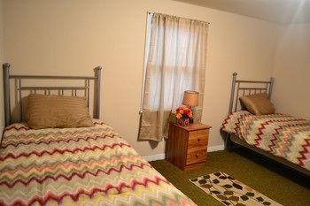 Lazy T Ranch Guest House Manhattan Extérieur photo